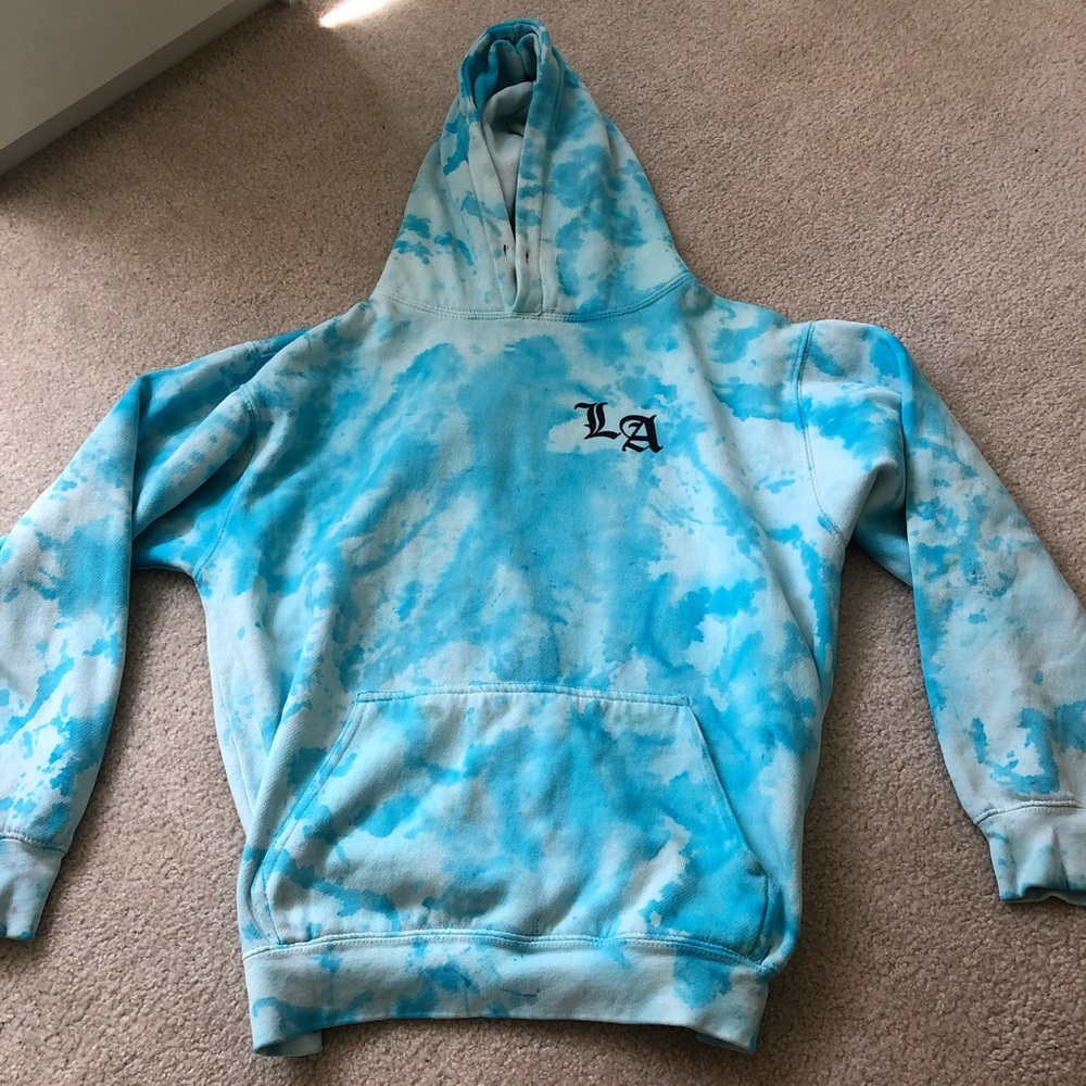 Super cute blue tie dye Los Angeles hoodie